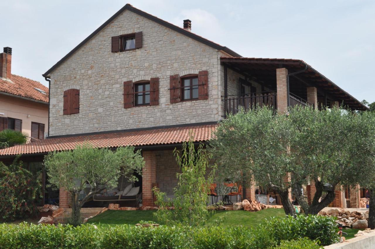 Apartments Oliva Fiorini Exteriér fotografie